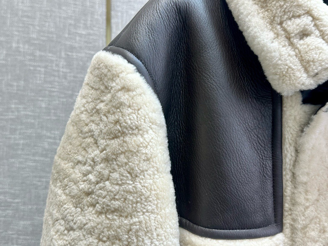 Bagsaaa H**me5 Shearling Jacket