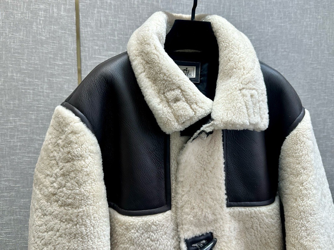 Bagsaaa H**me5 Shearling Jacket