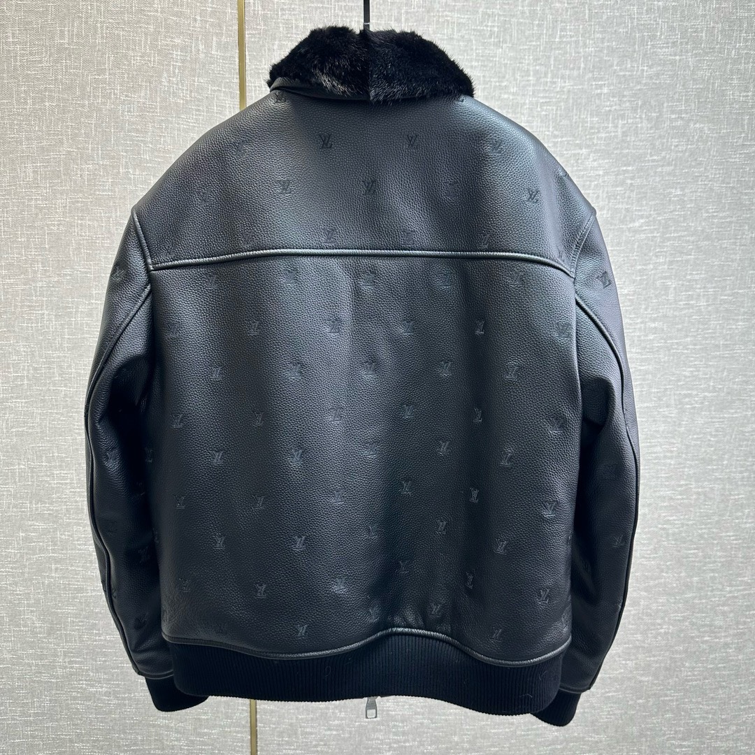 Bagsaaa L0vis Vvtt0n Leather Jacket In Black
