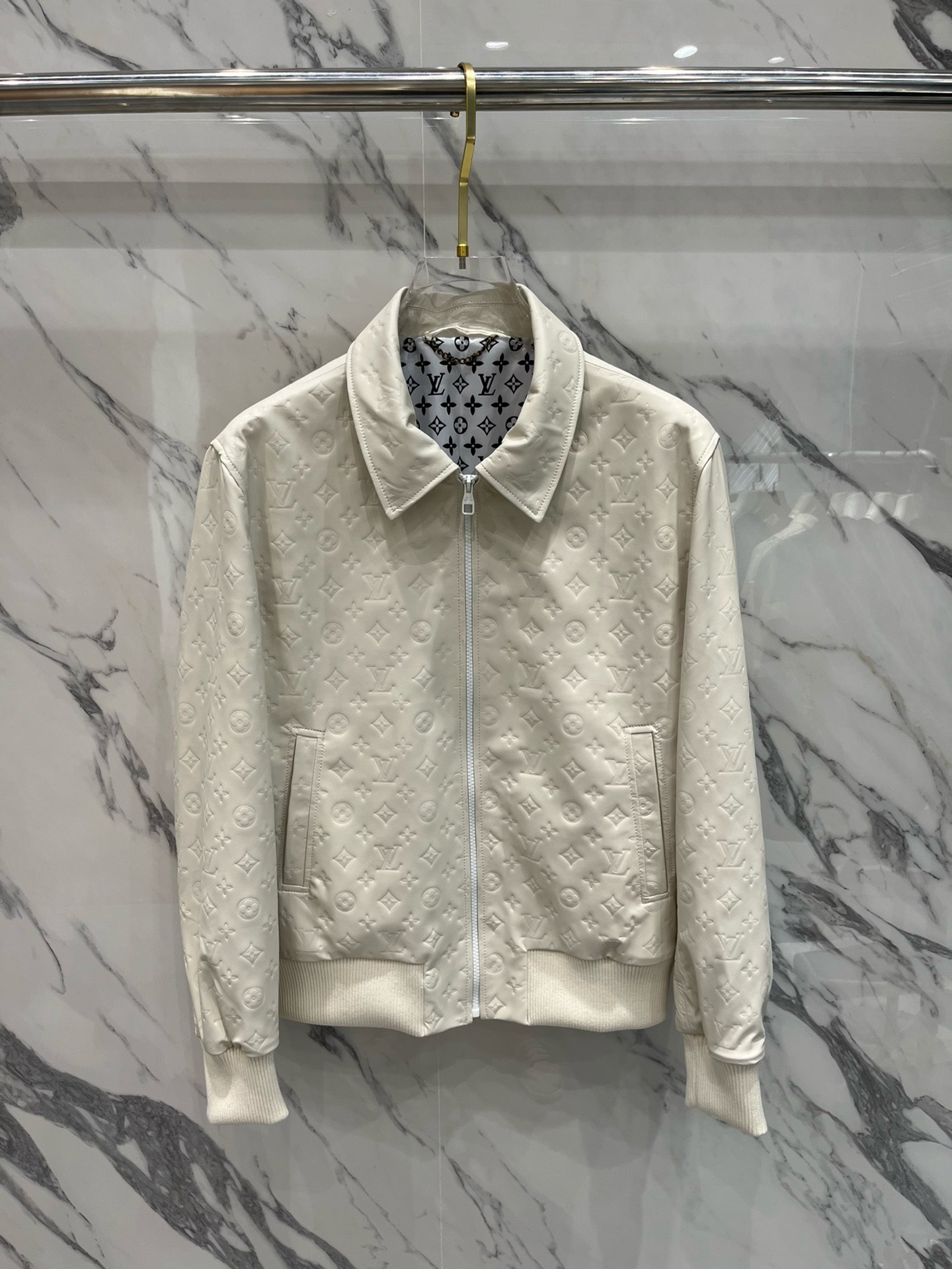 Bagsaaa L0vis Vvtt0n Monogram Leather Jacket in white