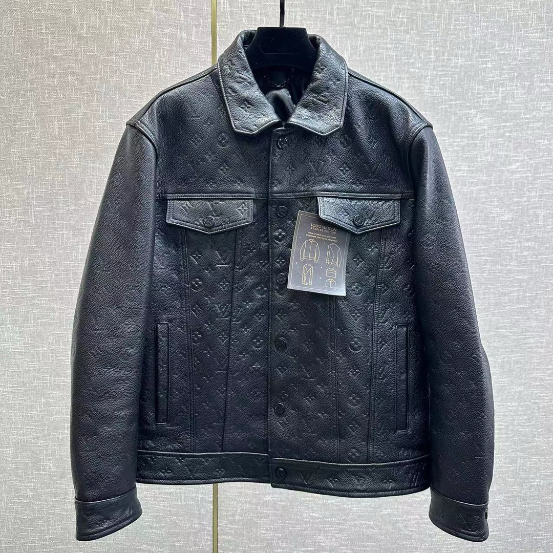 Bagsaaa L0vis Vvtt0n Monogram Leather Jacket in black
