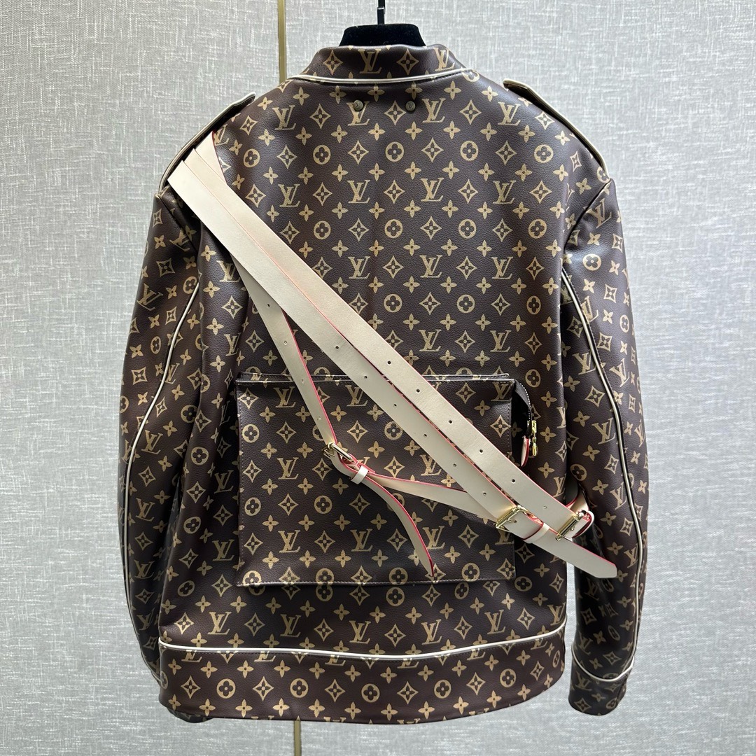 Bagsaaa L0vis Vvtt0n Monogram Leather Jacket in brown
