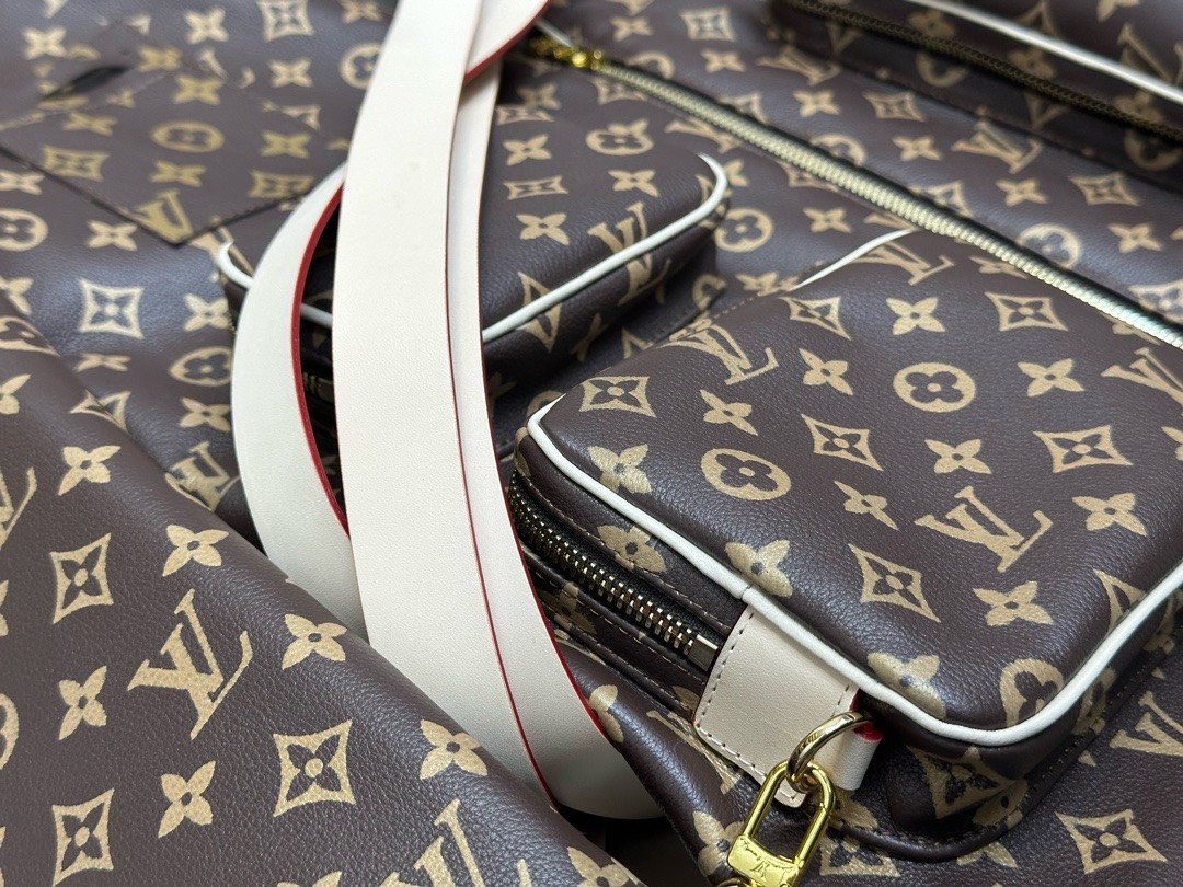 Bagsaaa L0vis Vvtt0n Monogram Leather Jacket in brown