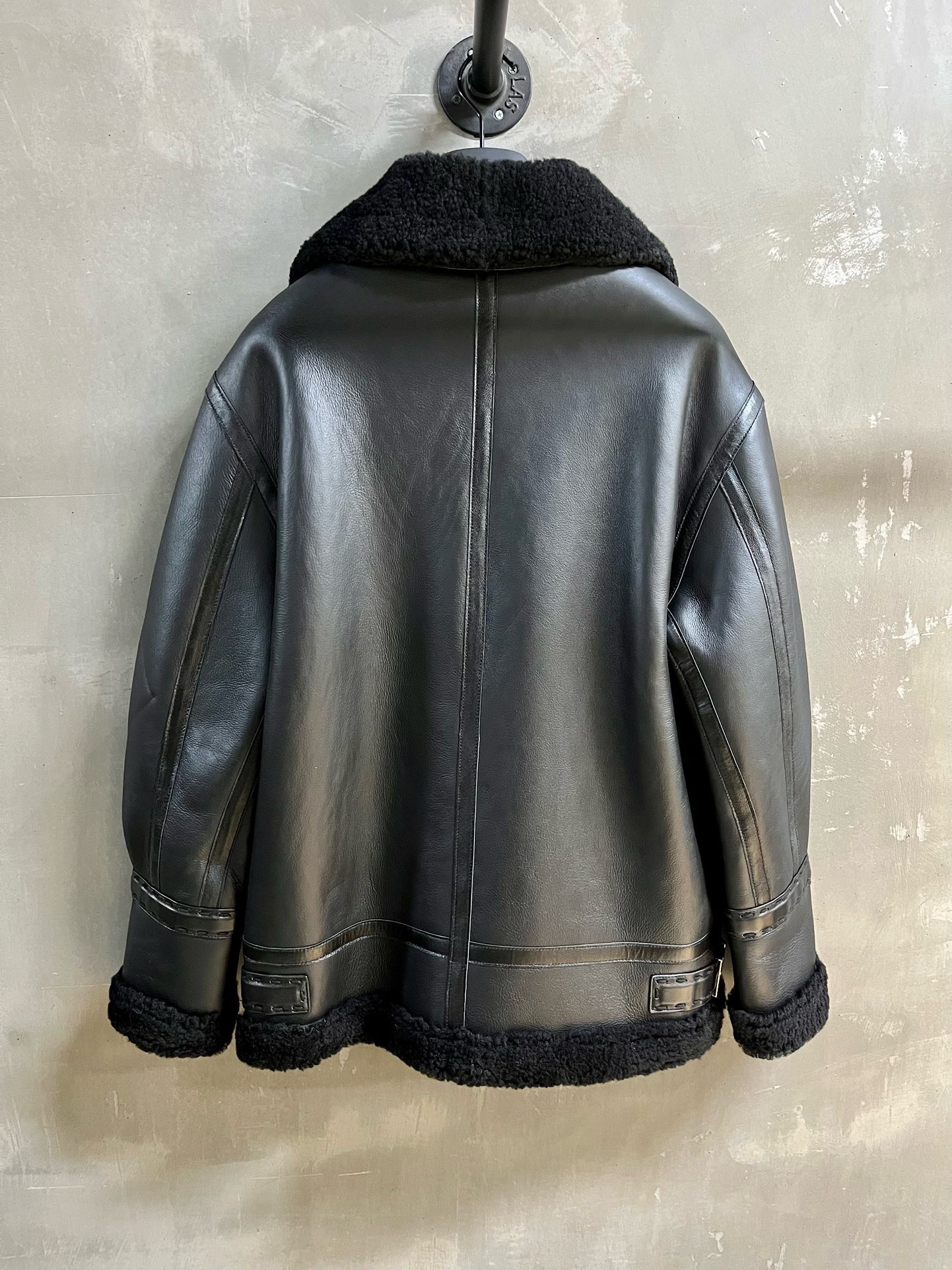 Bagsaaa F**di Black Shearling Jacket