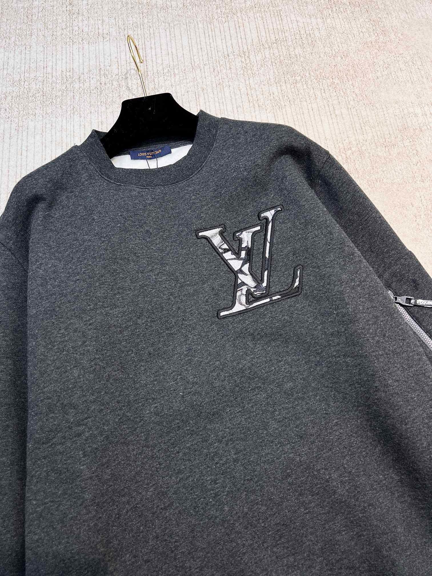 Bagsaaa L0vis Vvtt0n Cotton Crewneck Volcanic Ash Grey