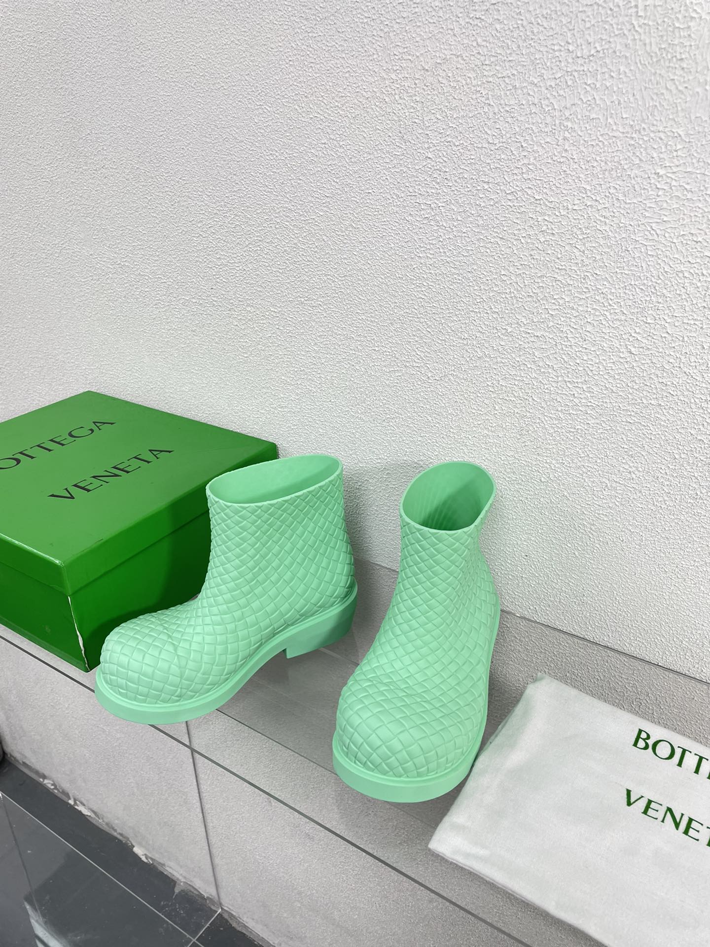 Bagsaaa B0tt*ga Ven*ta Green Rubber Fireman Boots