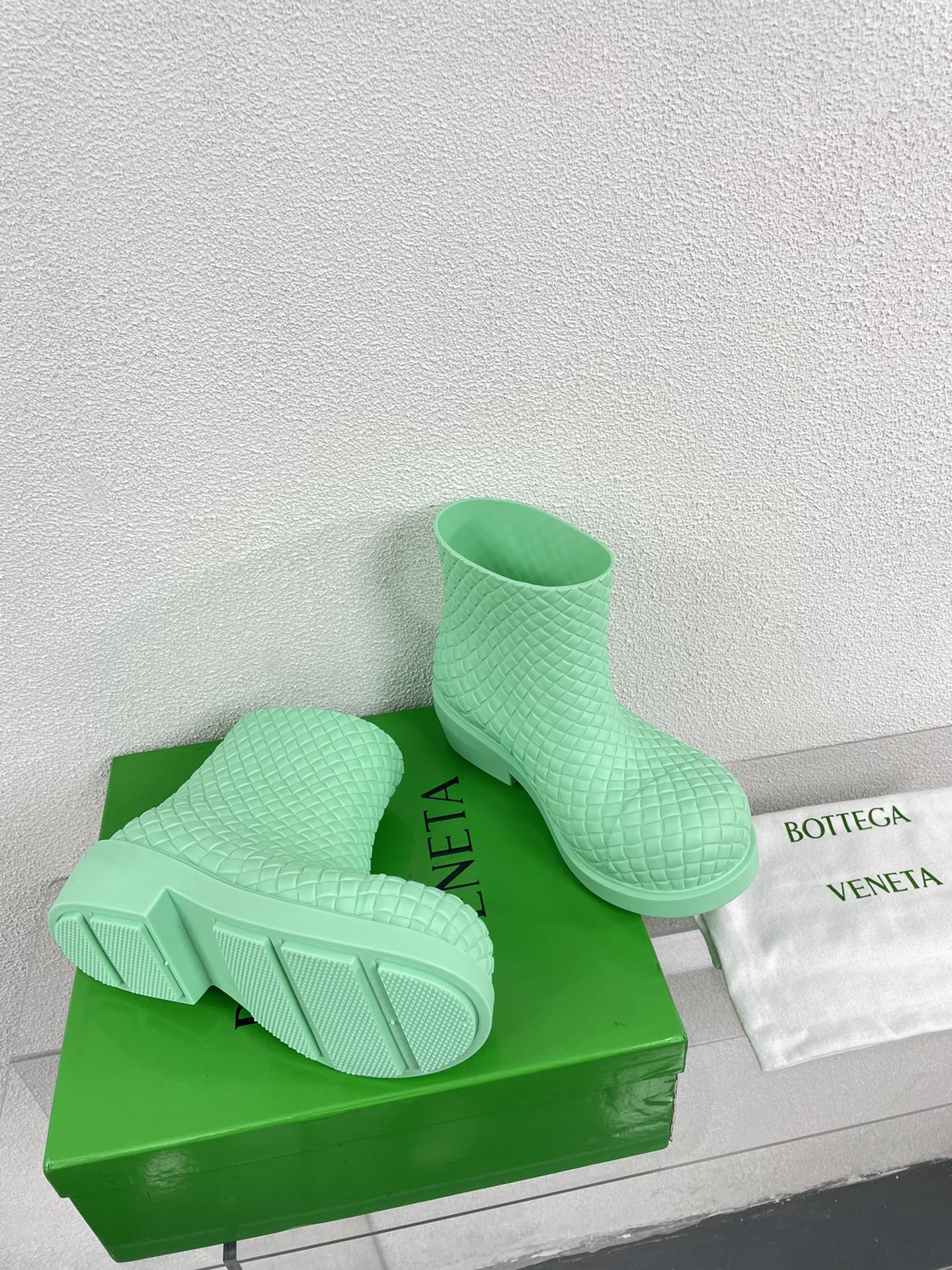 Bagsaaa B0tt*ga Ven*ta Green Rubber Fireman Boots