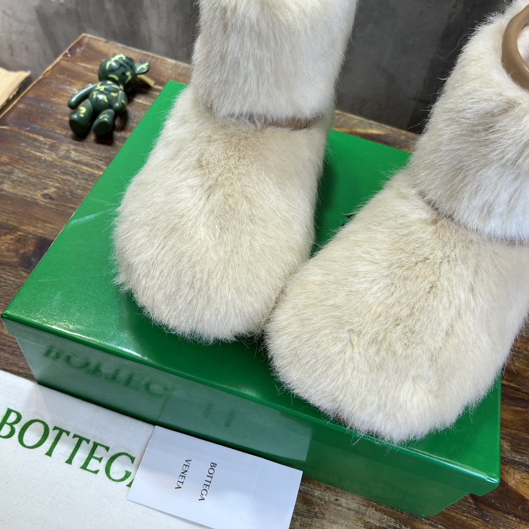Bagsaaa B0tt*ga Ven*ta Shearling Brown Boots
