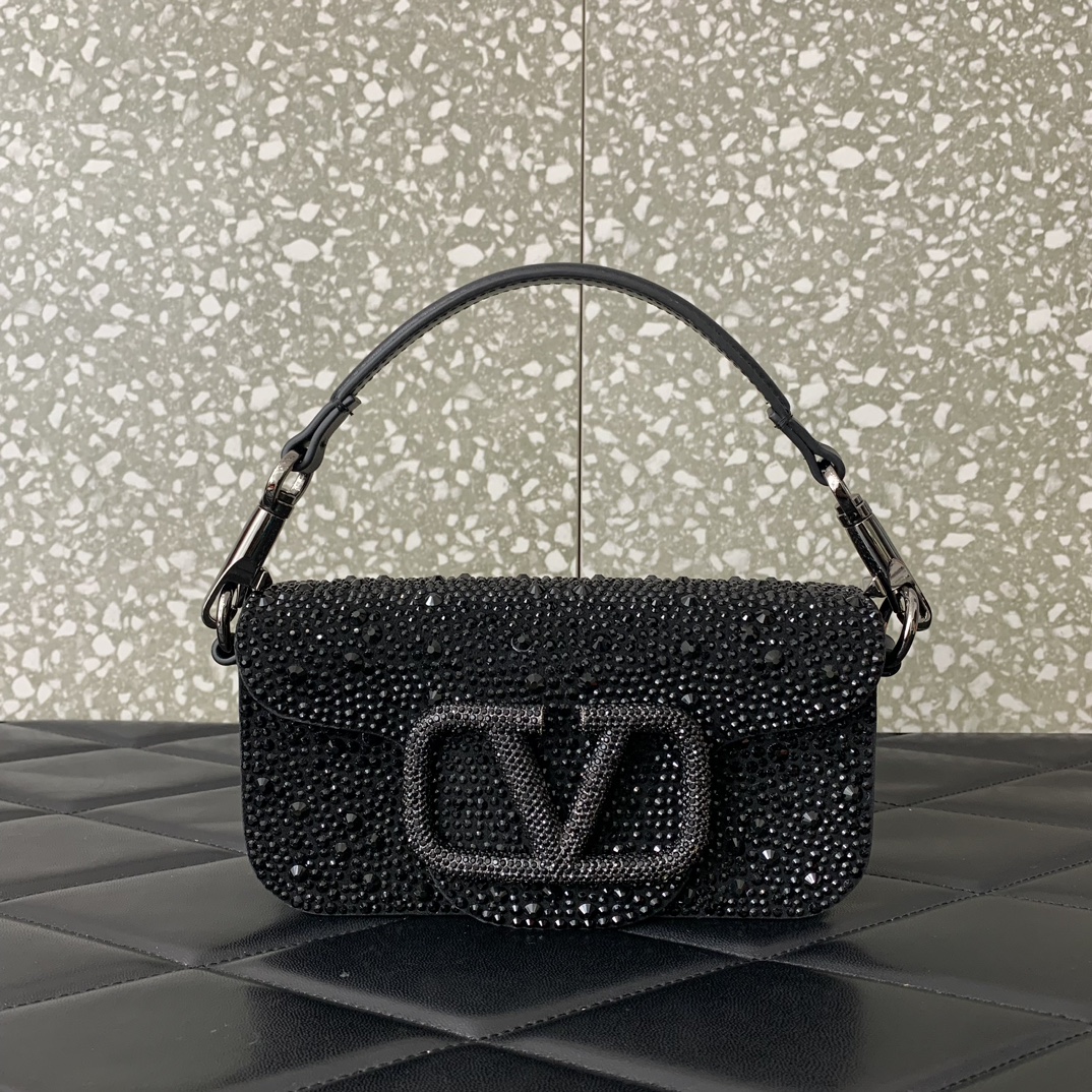 Bagsaaa Va1e*ntin0 Garavani Mini loco Black Stone - 19x10.5x5cm
