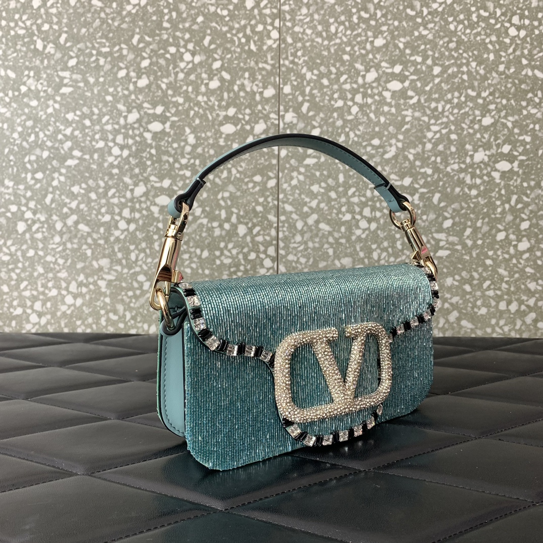 Bagsaaa Va1e*ntin0 Garavani Mini loco Blue - 19x10.5x5cm