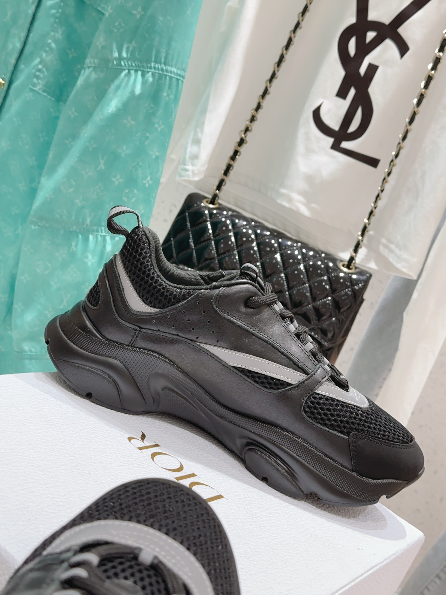 Bagsaaa D10r EssentialsB22 SNEAKER Black Technical Mesh and Smooth Calfskin