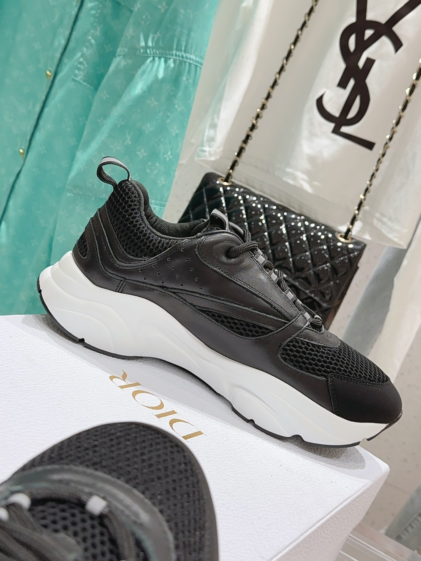 Bagsaaa D10r Essentials B22 SNEAKER Black And White Technical Mesh and Smooth Calfskin