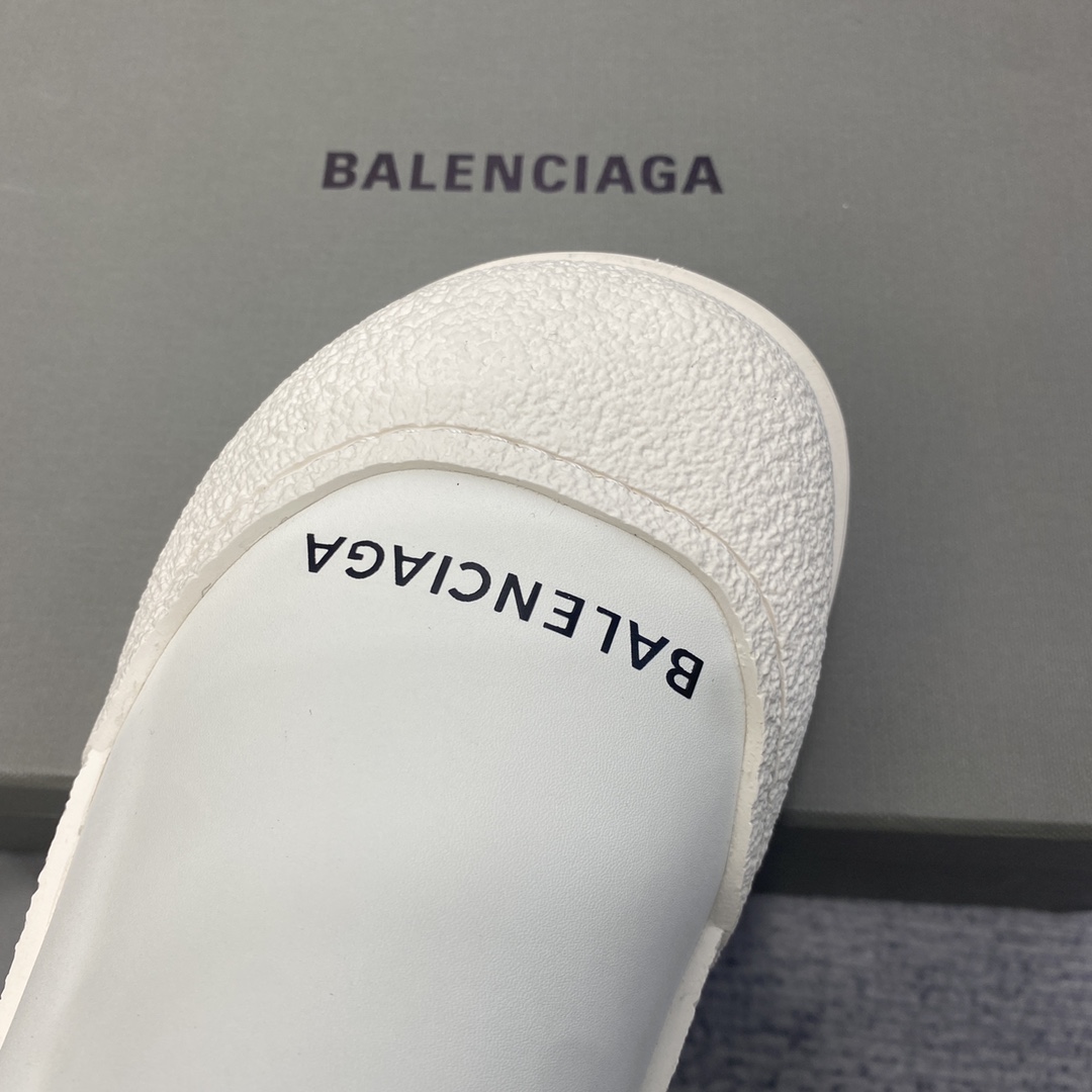 Bagsaaa Ba1en*iaga Snow White Boots