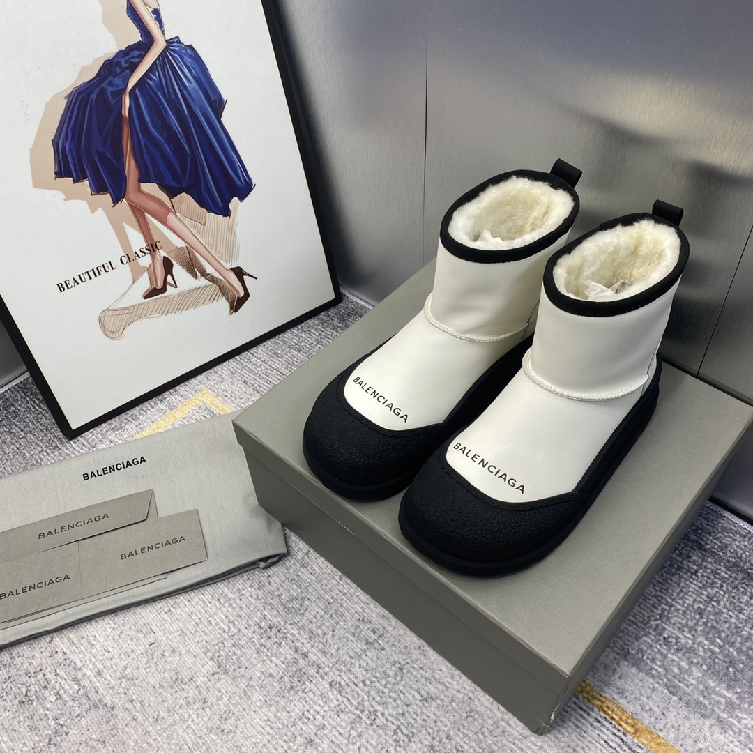 Bagsaaa Ba1en*iaga Snow Black & White Boots