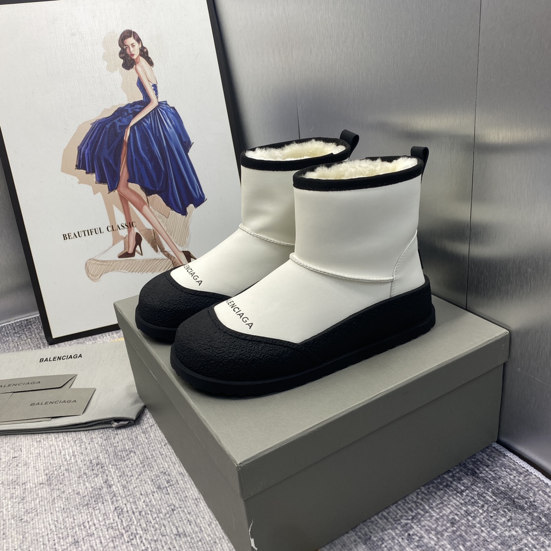 Bagsaaa Ba1en*iaga Snow Black & White Boots