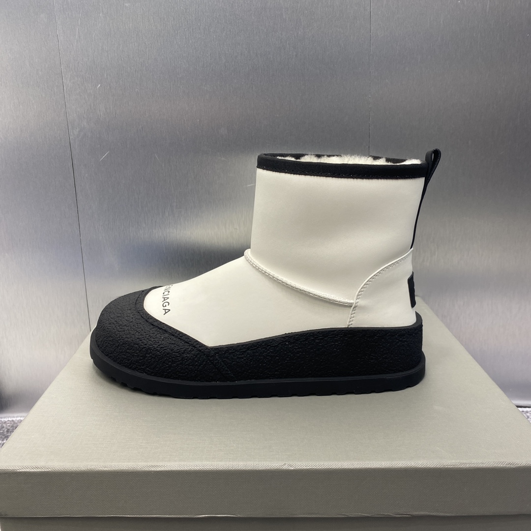 Bagsaaa Ba1en*iaga Snow Black & White Boots