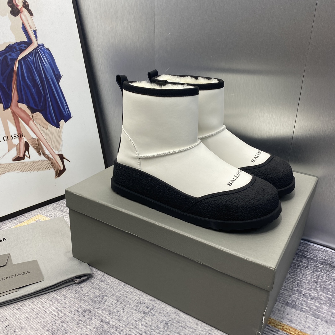 Bagsaaa Ba1en*iaga Snow Black & White Boots