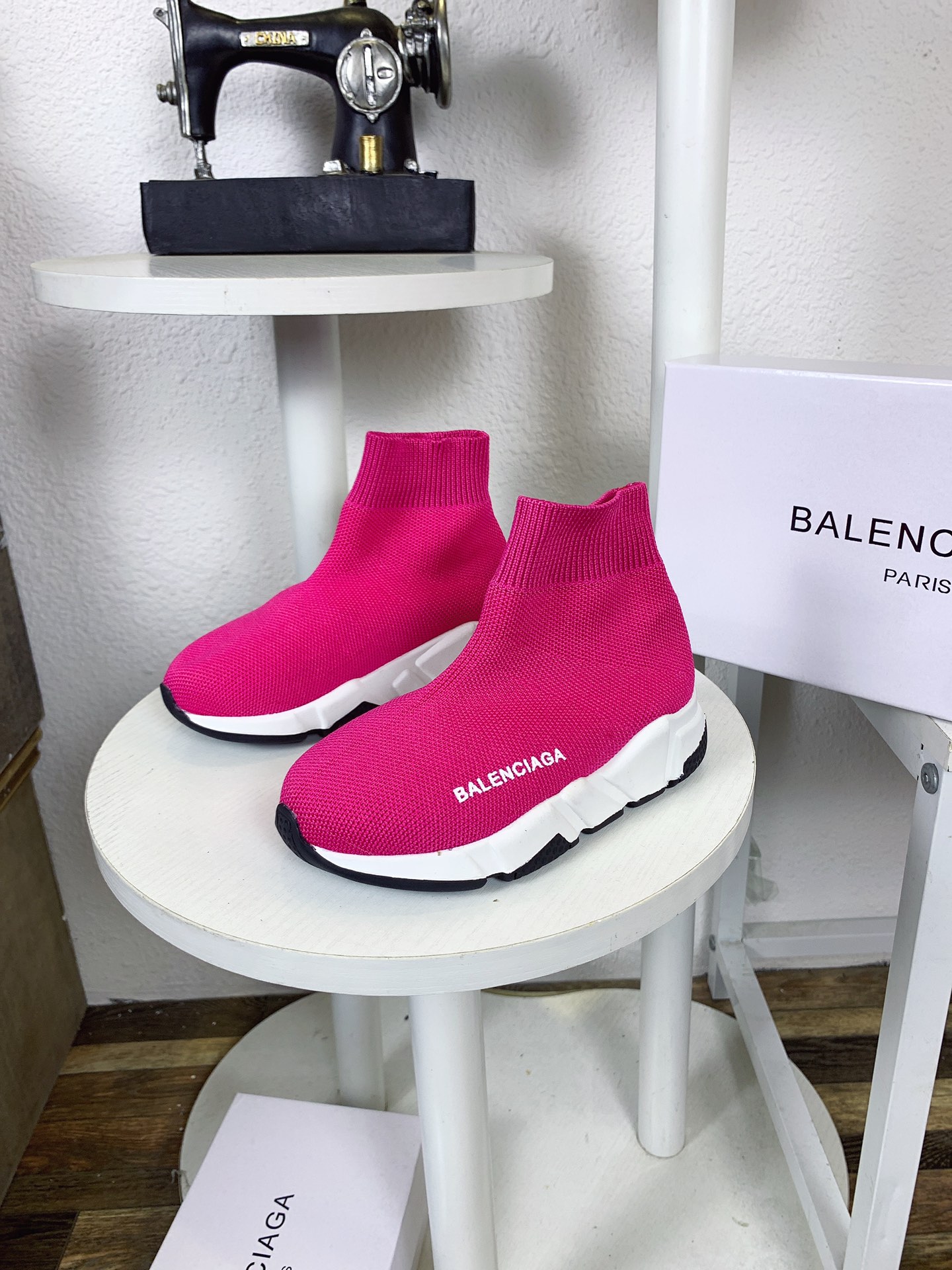 Bagsaaa Ba1en*iaga Speed Runner 2.0 Trainer Pink
