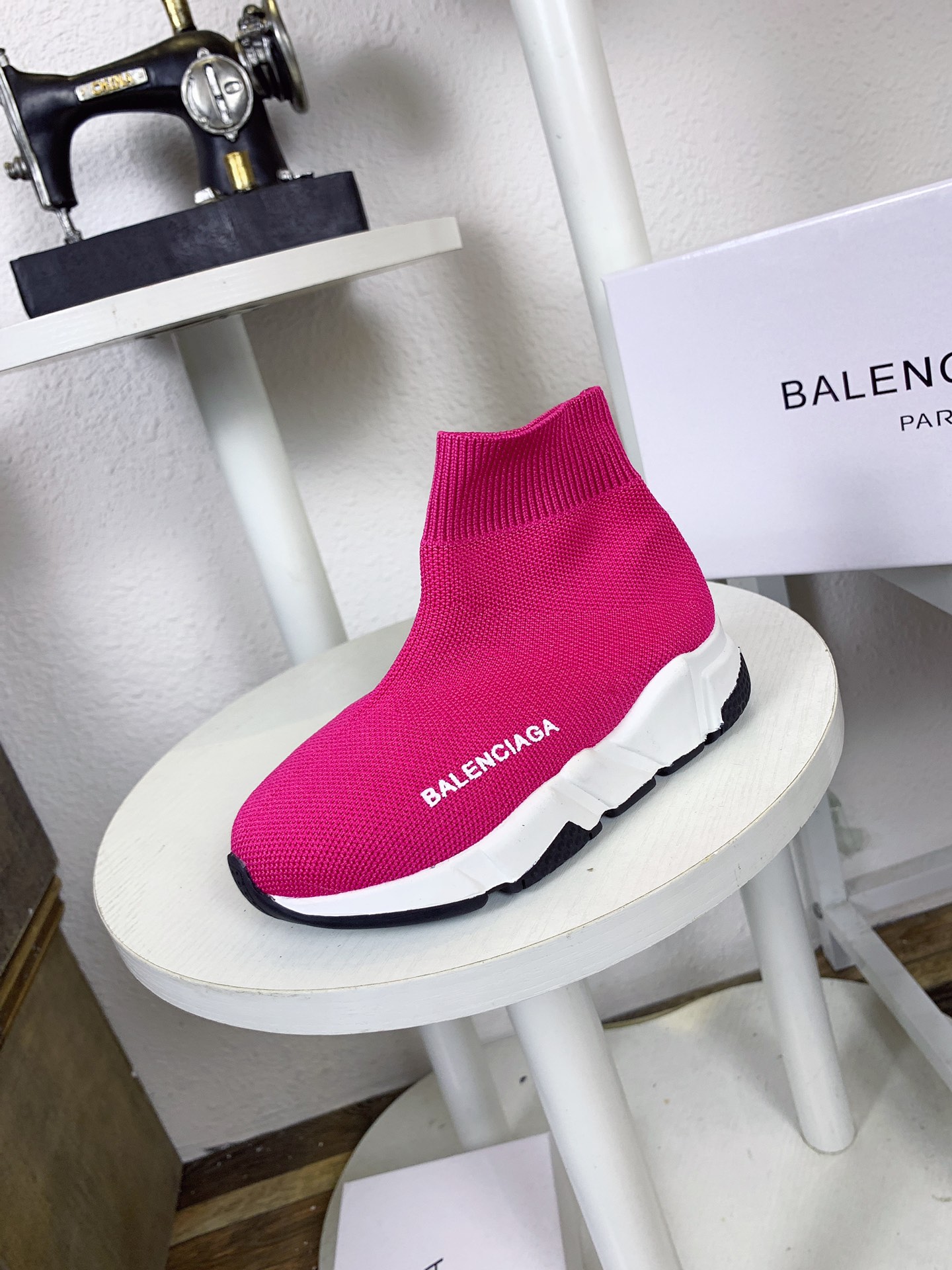 Bagsaaa Ba1en*iaga Speed Runner 2.0 Trainer Pink