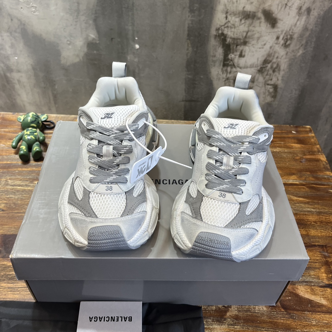 Bagsaaa Ba1en*iaga Sneaker in grey mesh and polyurethane