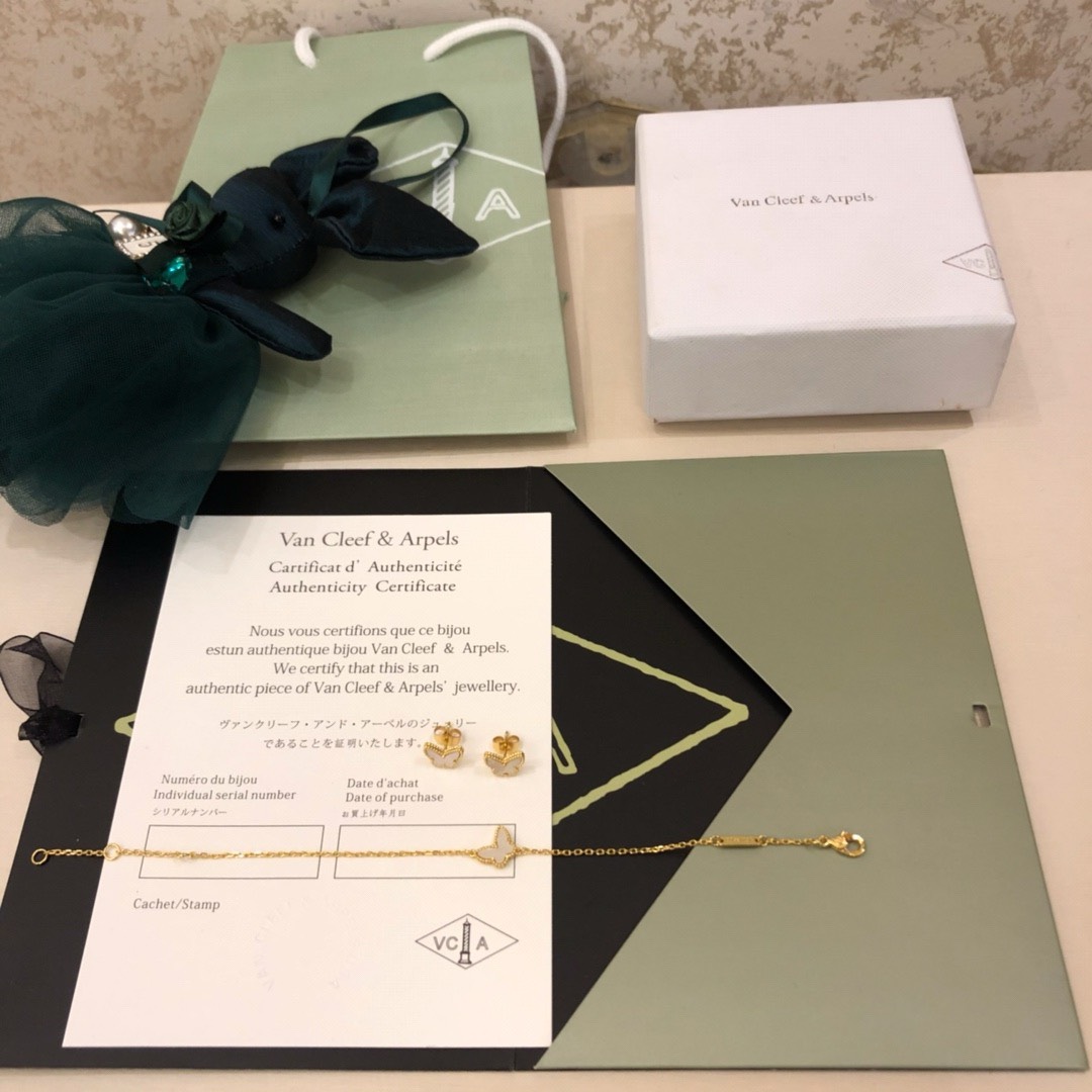 Bagsaaa V*n Cl**f & Arp*1s Set Earrings + Necklace