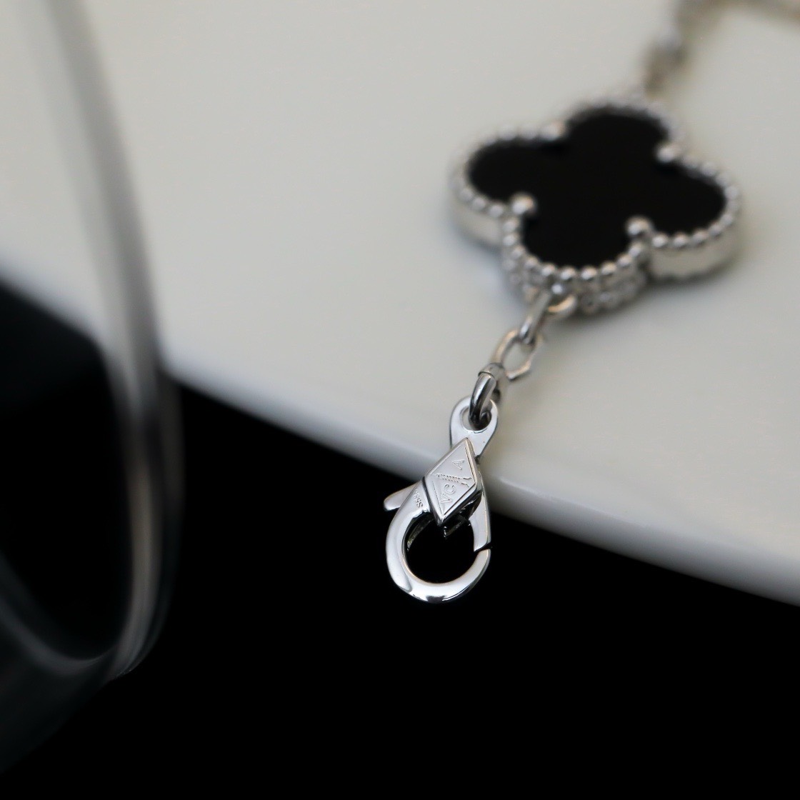 Bagsaaa V*n Cl**f & Arp*1s Silver & Black 5 motifs Bracelet