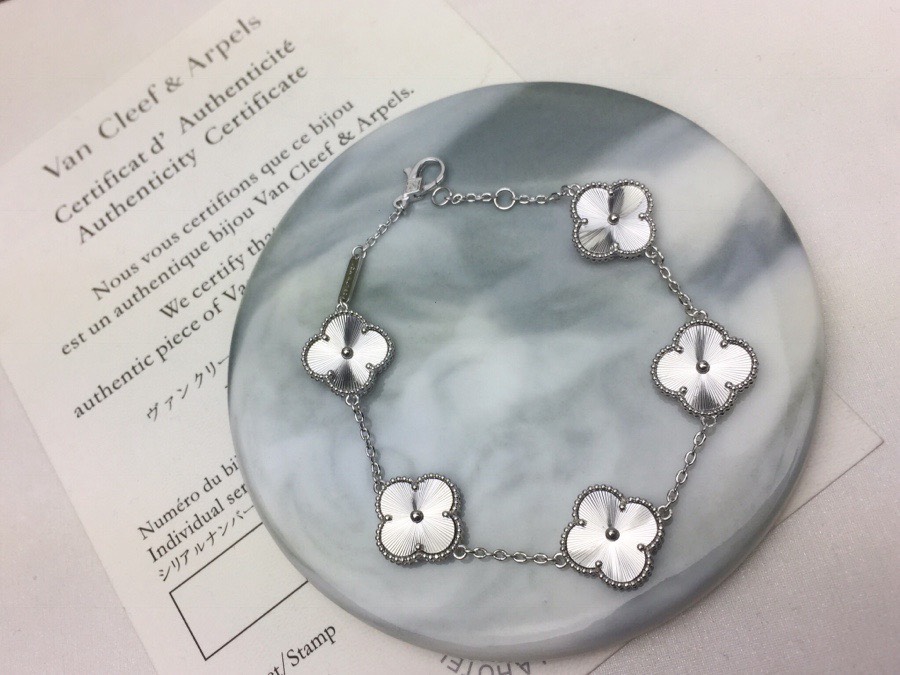 Bagsaaa V*n Cl**f & Arp*1s Silver 5 motifs Bracelet
