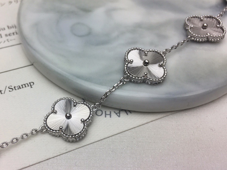 Bagsaaa V*n Cl**f & Arp*1s Silver 5 motifs Bracelet