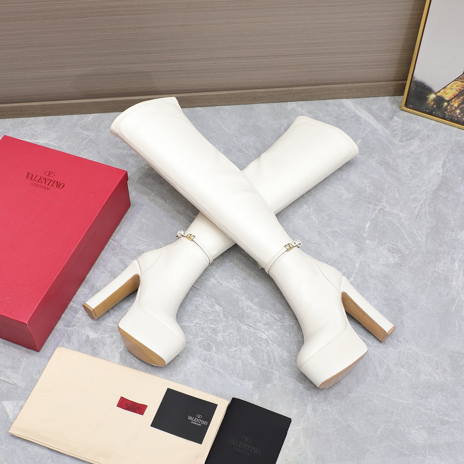 Bagsaaa Va1e*ntin0 Vlogo White Over Knee Boots