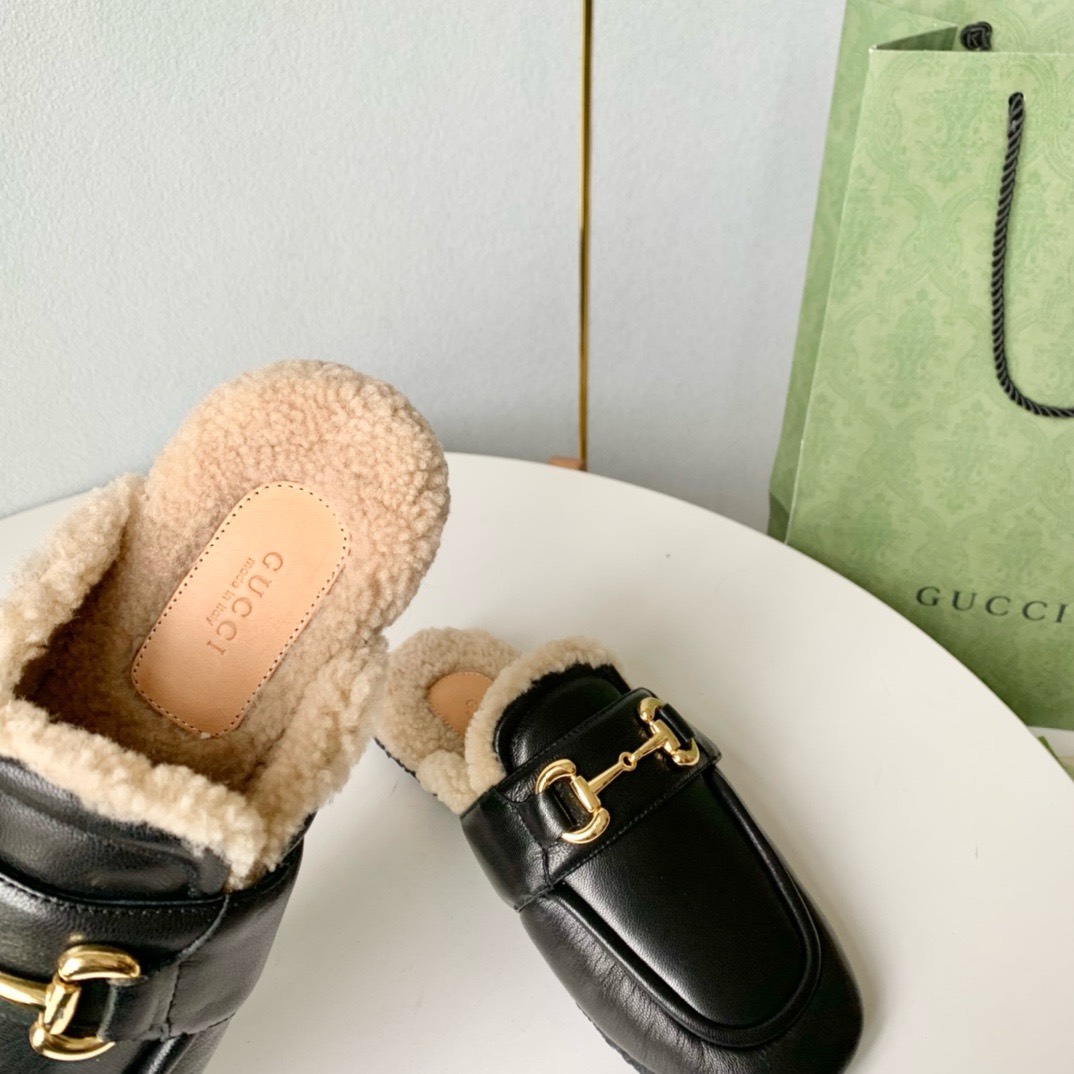 Bagsaaa Gvc*1 Slipper Horsebit With Shearling in black