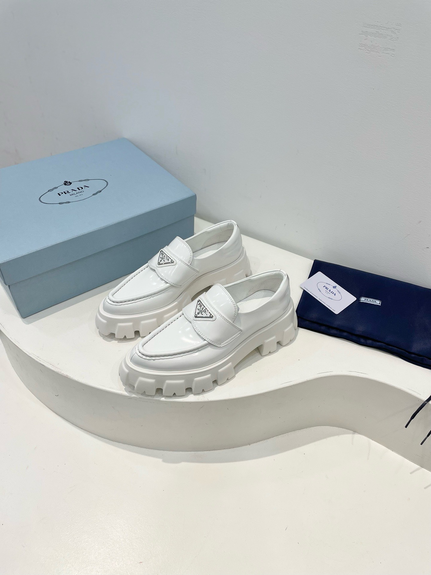 Bagsaaa Pra*a White Brushed leather Monolith loafers 02