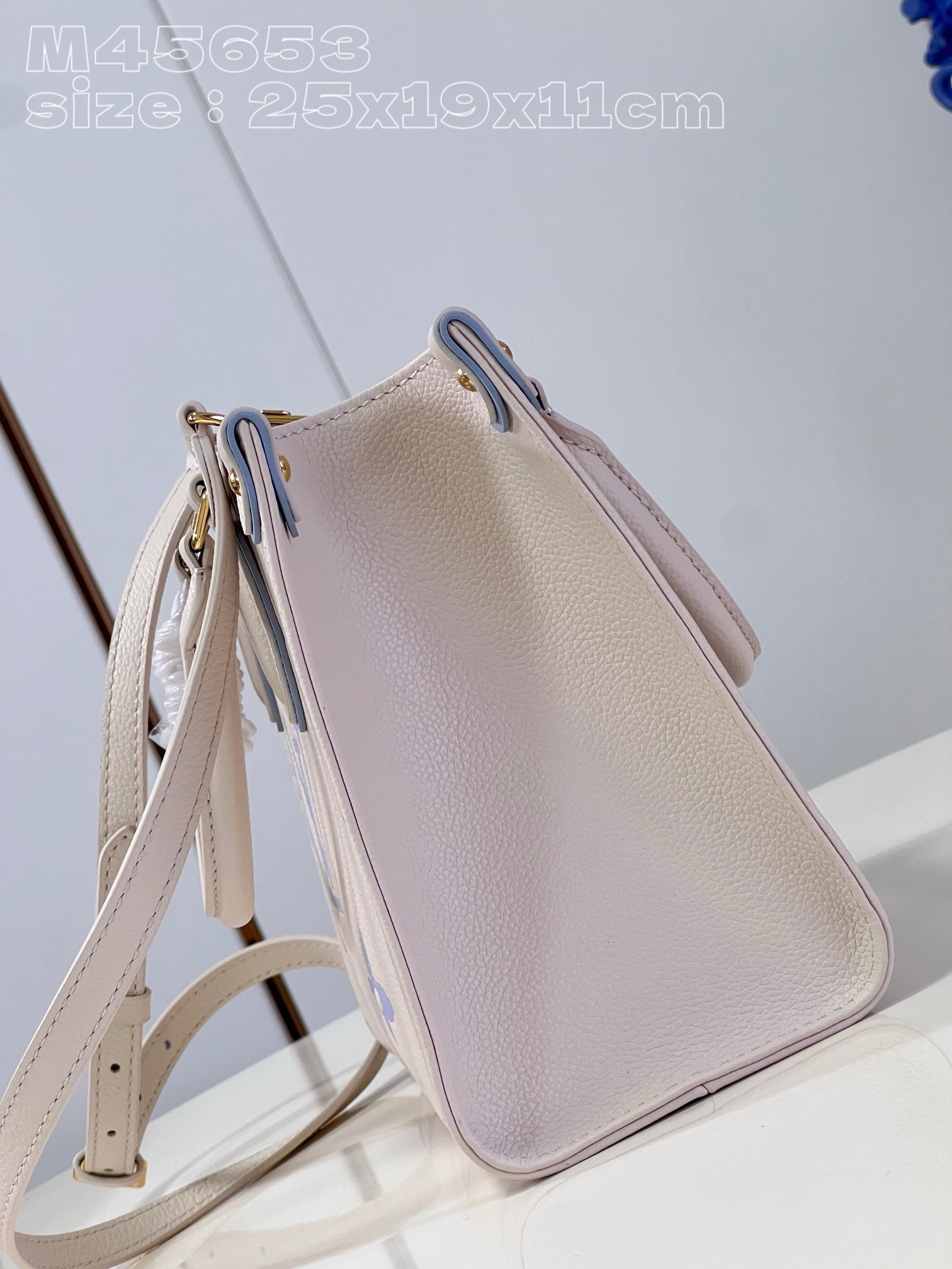 Bagsaaa L0vis Vvtt0n Onthego PM White&Blue - 25 x 19 x 11.5 cm