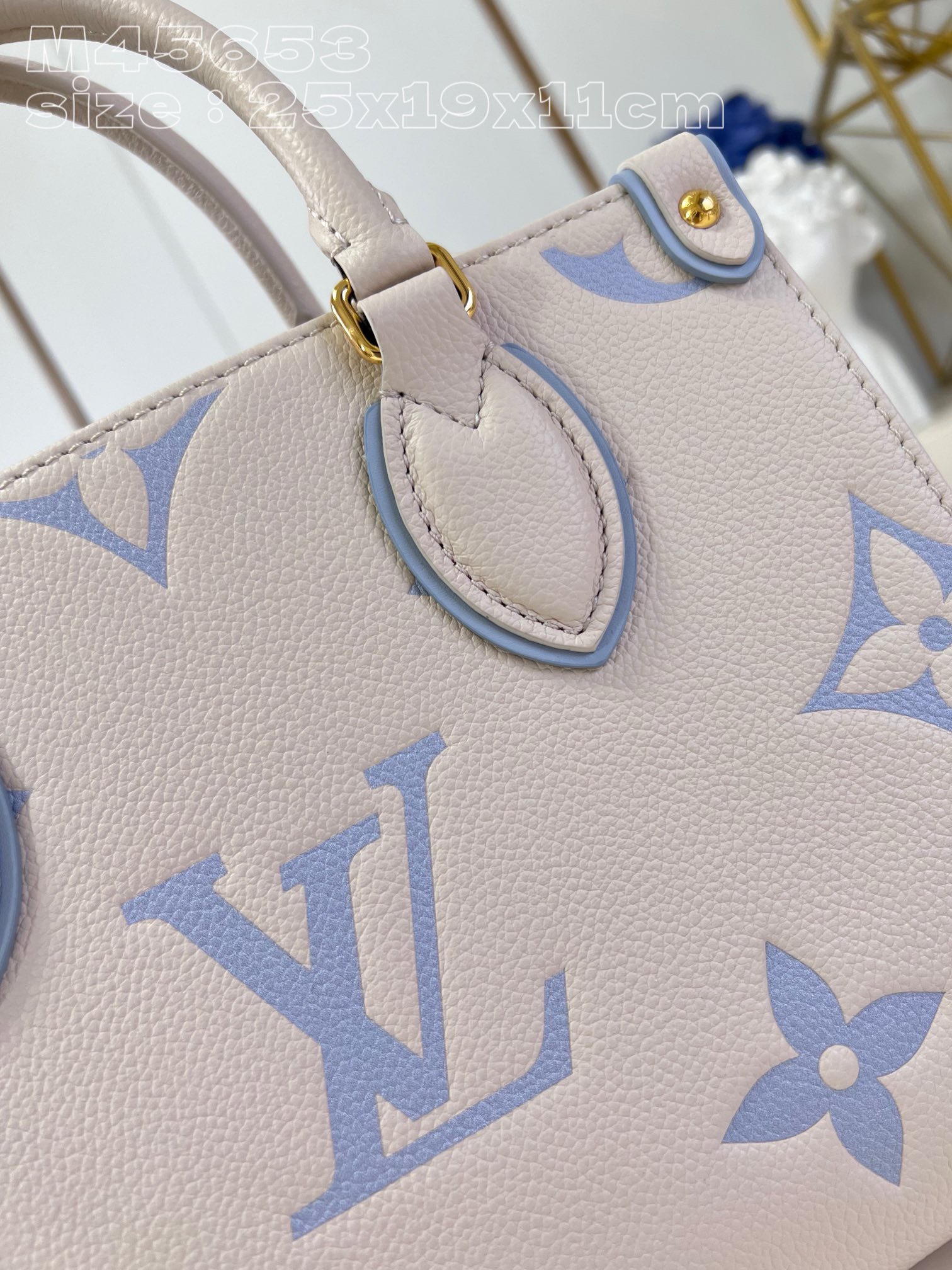 Bagsaaa L0vis Vvtt0n Onthego PM White&Blue - 25 x 19 x 11.5 cm