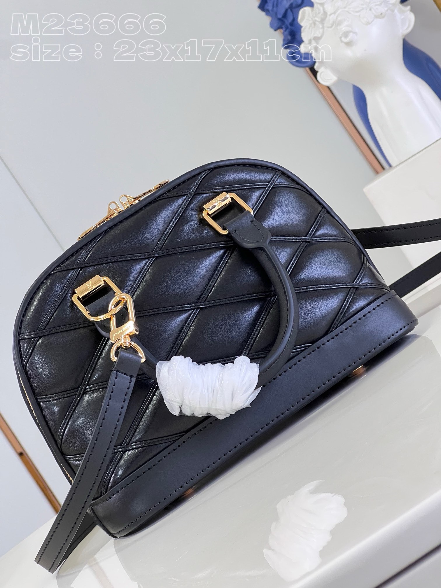 Bagsaaa L0vis Vvtt0n Alma BB Black In Crisscross lining - 23x17x11cm