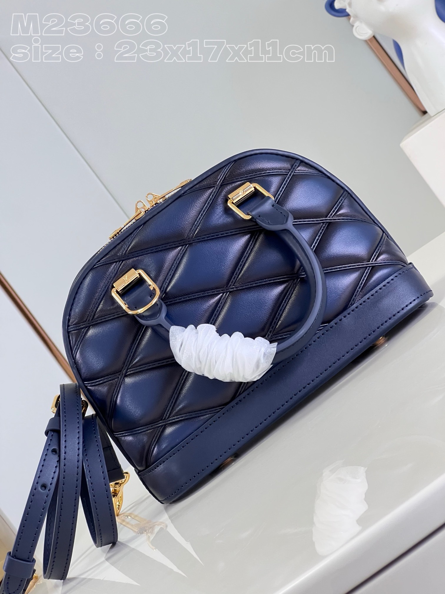 Bagsaaa L0vis Vvtt0n Alma BB Blue In Crisscross lining - 23x17x11cm