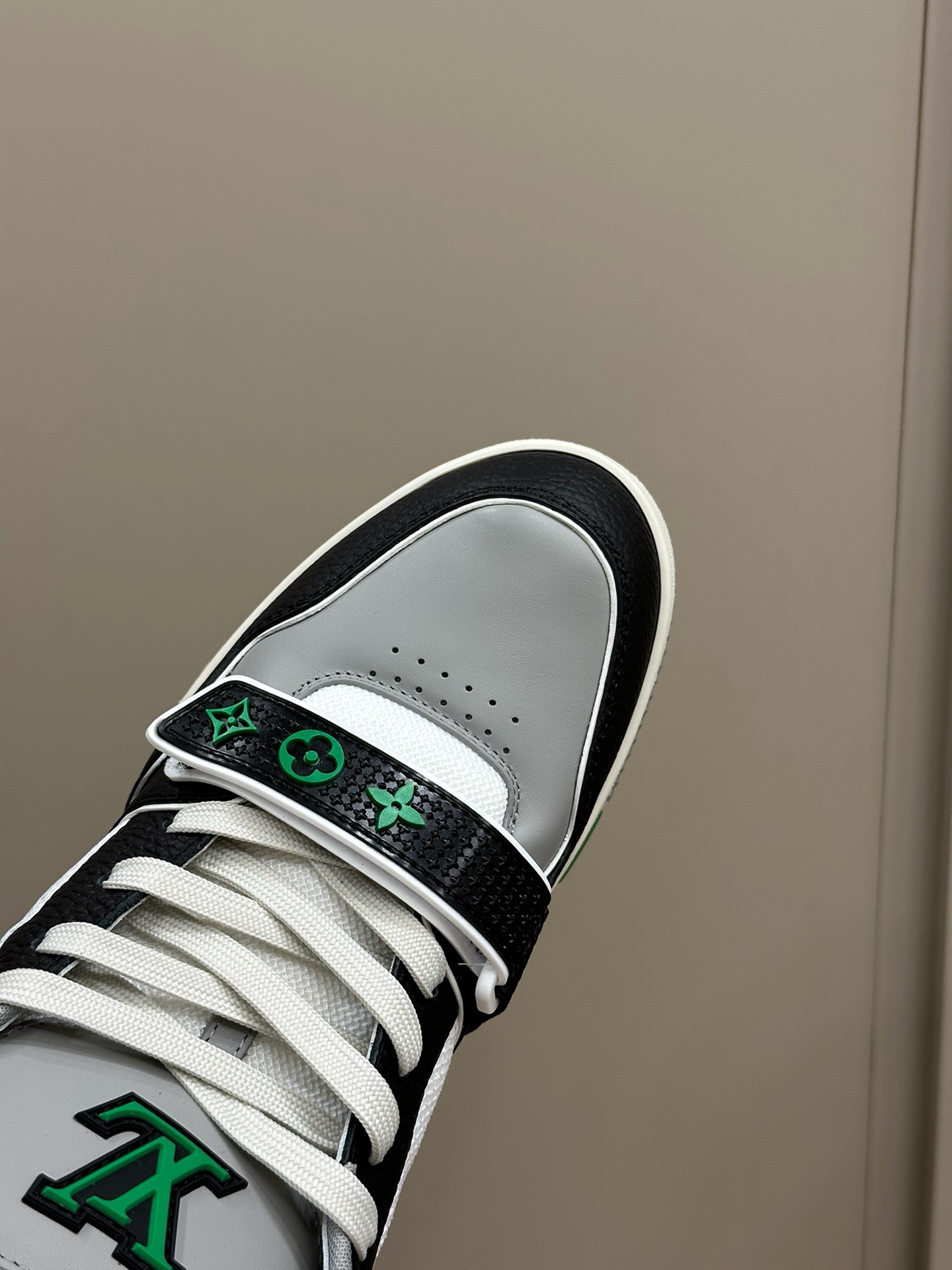 Bagsaaa L0vis Vvtt0n GreenTrainer Sneaker