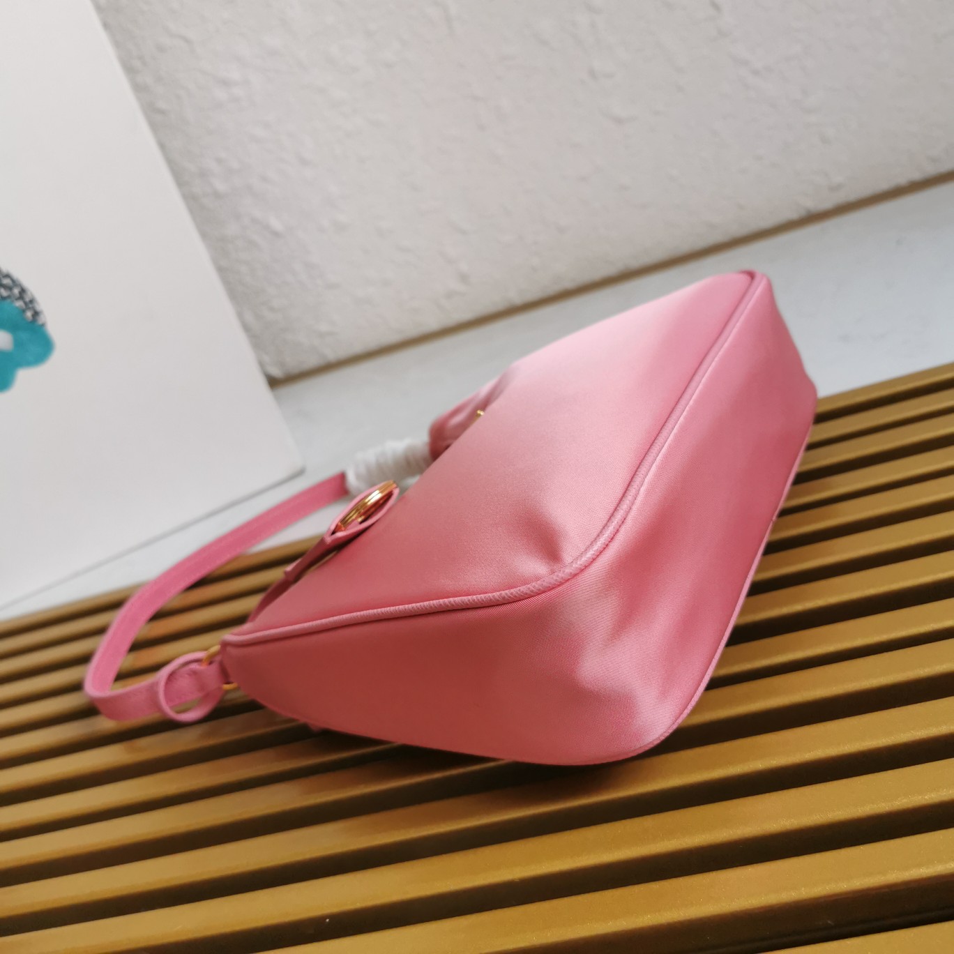 Bagsaaa Pra*a Re-Edition 2005 Re-Nylon mini bag hot pink - 22x18x6cm