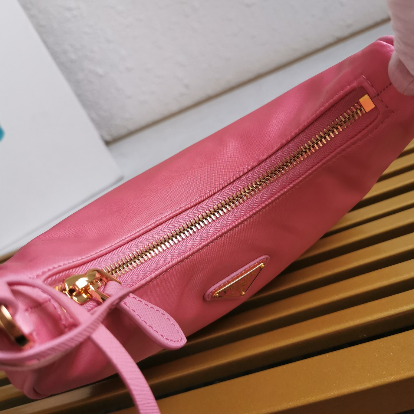 Bagsaaa Pra*a Re-Edition 2005 Re-Nylon mini bag hot pink - 22x18x6cm