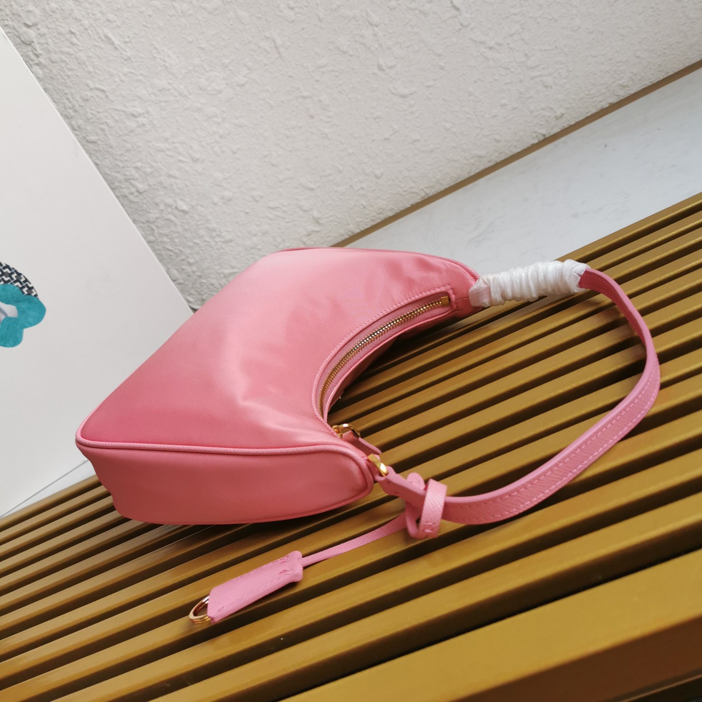 Bagsaaa Pra*a Re-Edition 2005 Re-Nylon mini bag hot pink - 22x18x6cm