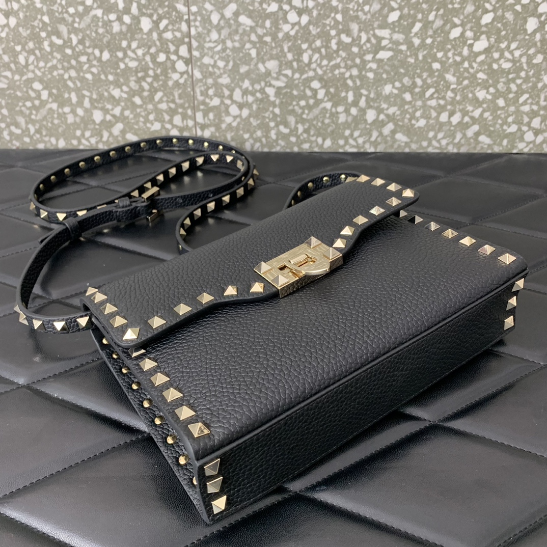 Bagsaaa Va1e*ntin0 Garavani Small Rockstud Leather Shoulder Black Bag - 22.5*15.5*6cm