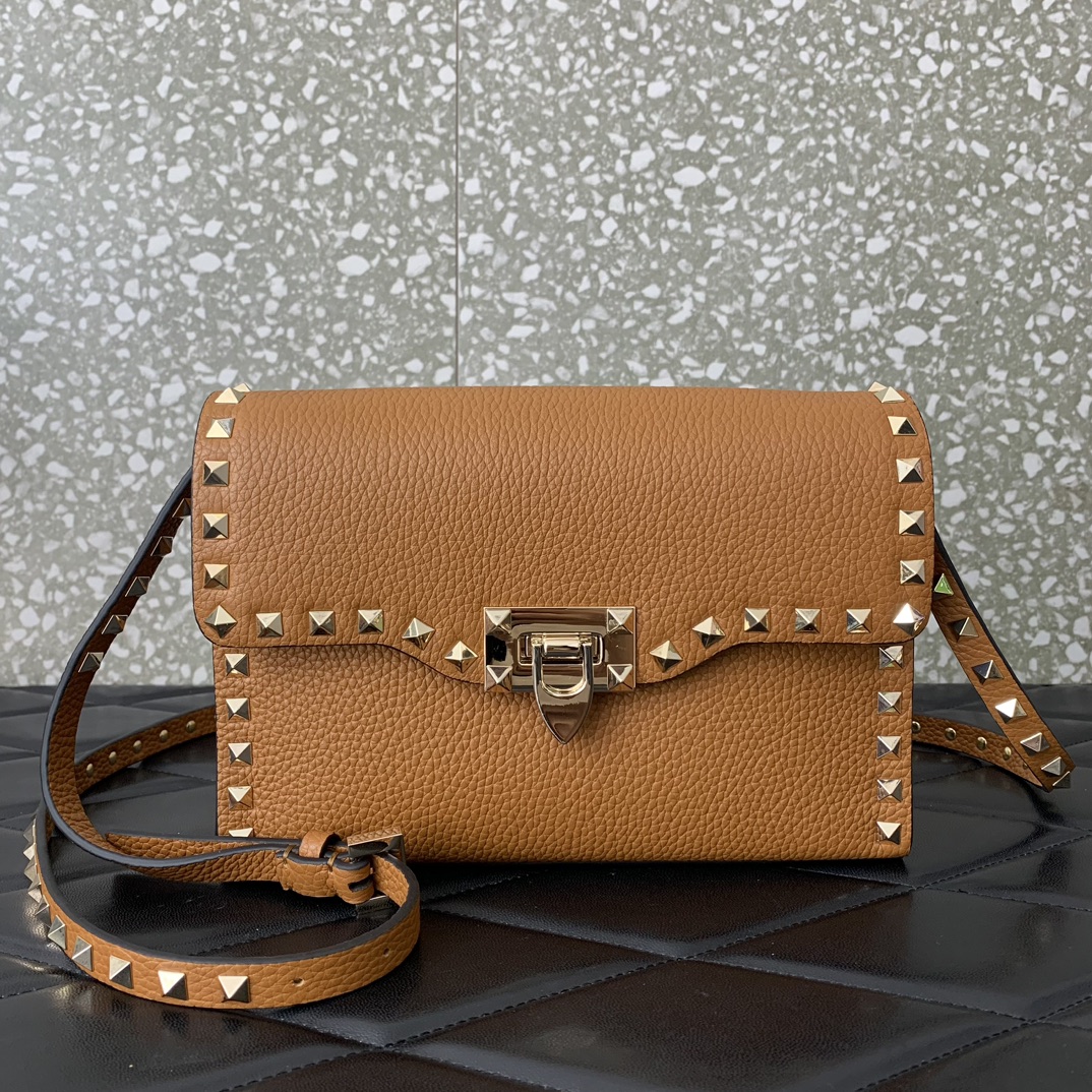 Bagsaaa Va1e*ntin0 Garavani Small Rockstud Leather Shoulder Brown Bag - 22.5*15.5*6cm