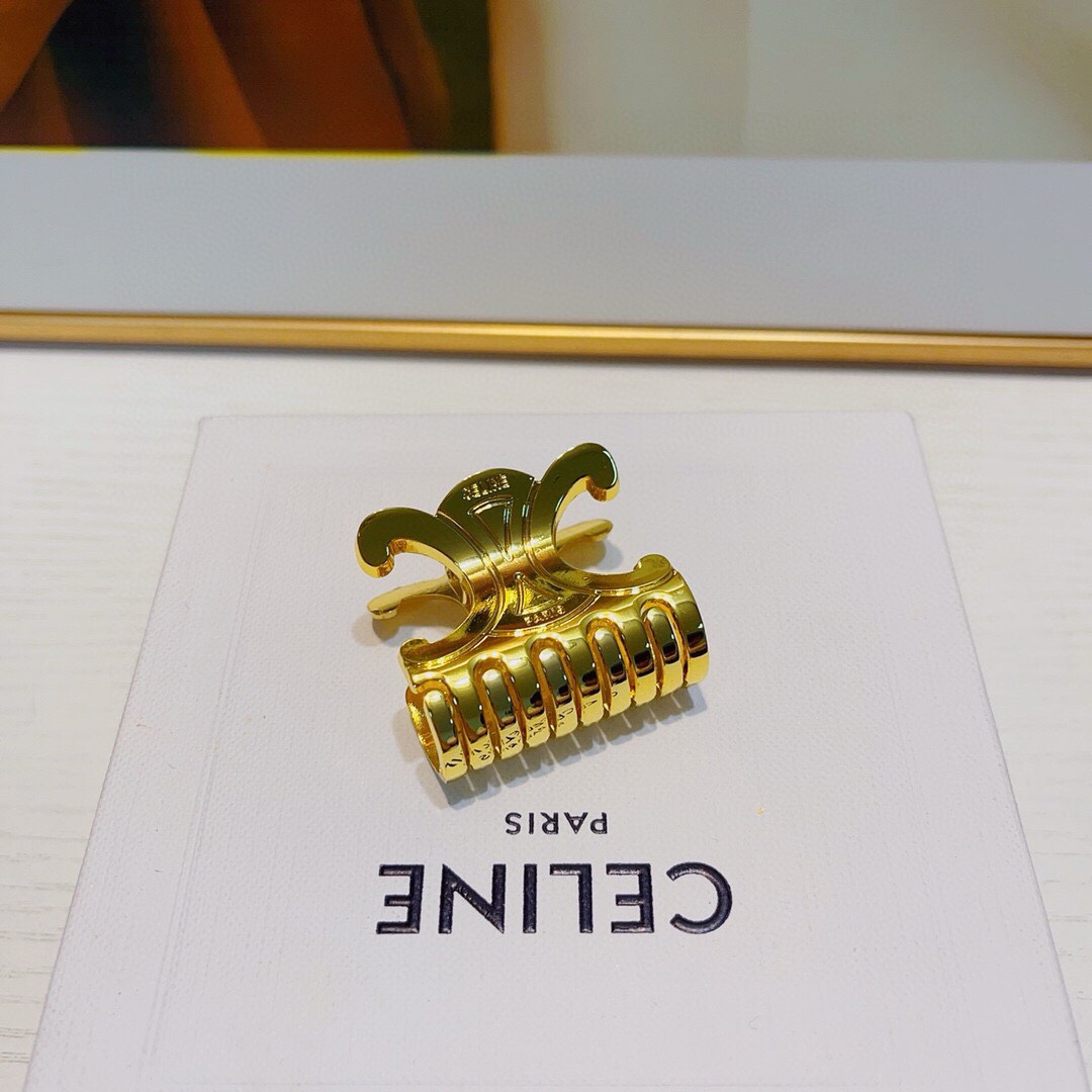 Bagsaaa Ce1i*e Gold/Silver Hairclip