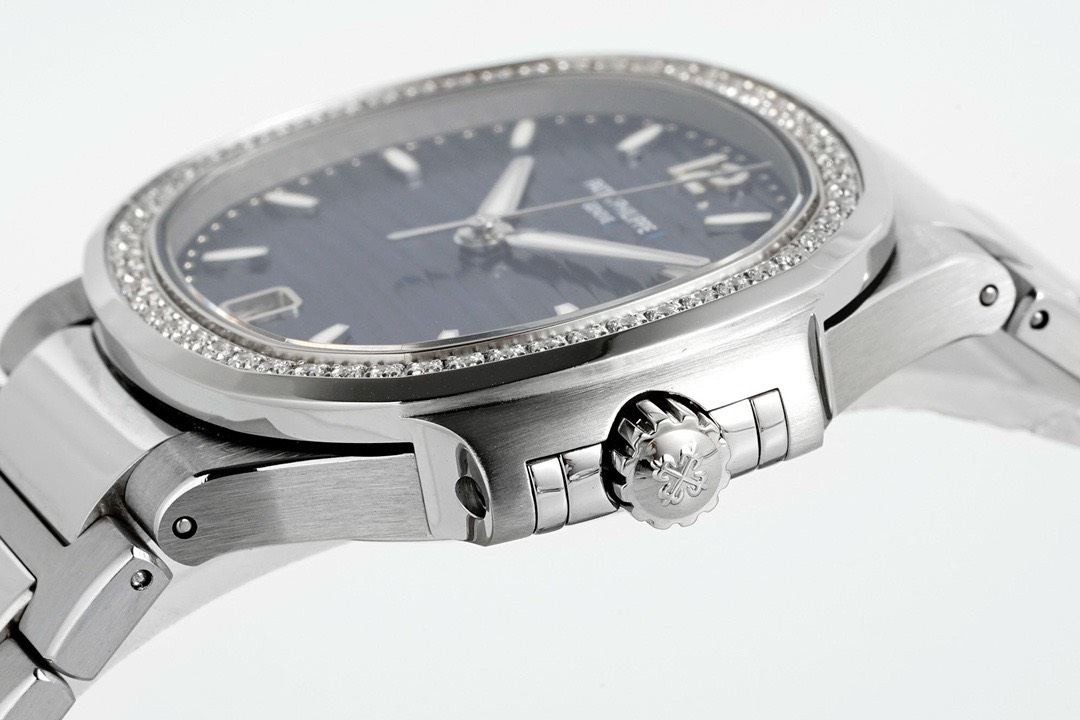 Bagsaaa Pat*k Phi1i*pe Nautilus silver & blue 32 mm