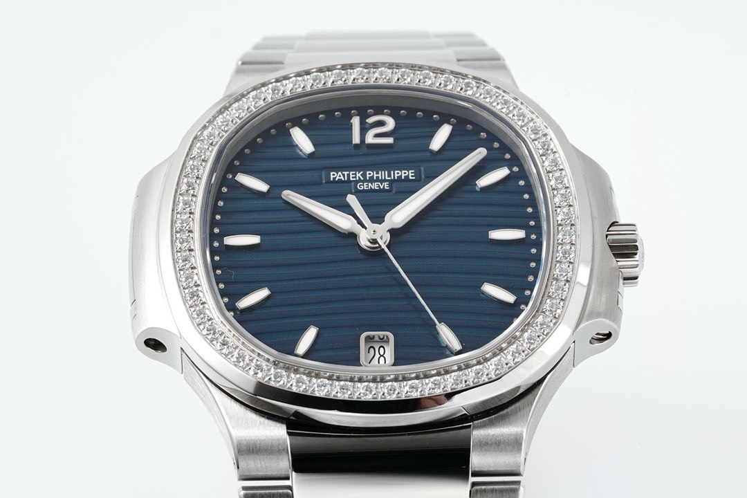 Bagsaaa Pat*k Phi1i*pe Nautilus silver & blue 32 mm