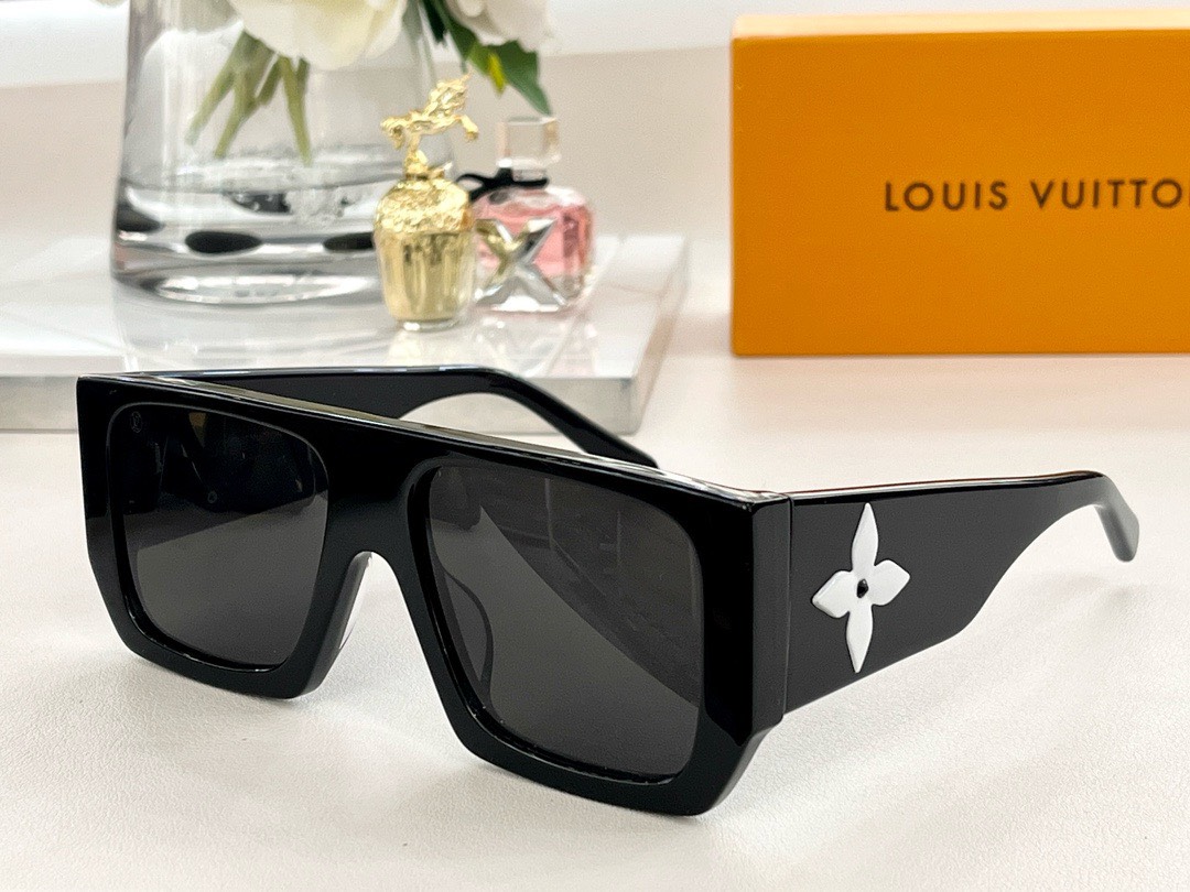 Bagsaaa L0vis Vvtt0n Sunglasses 4 colors