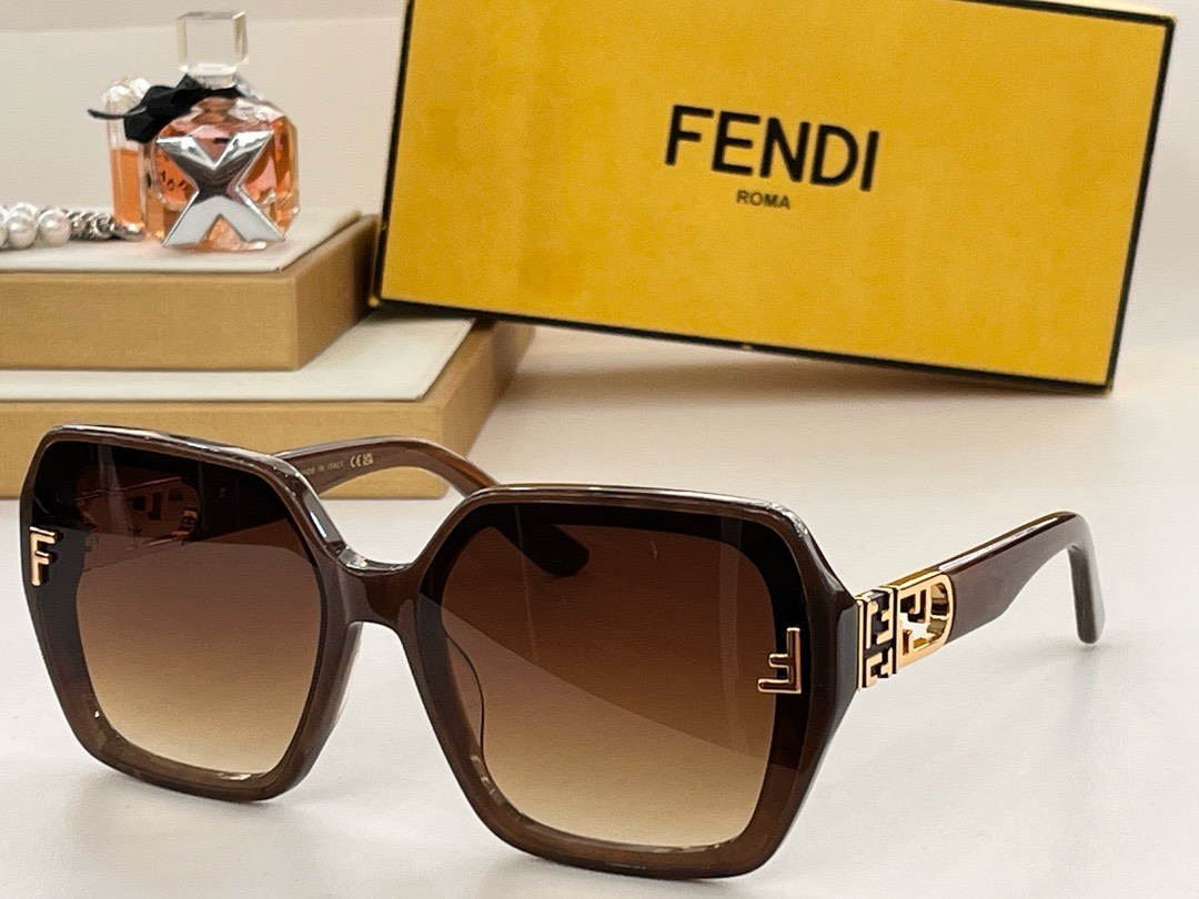 Bagsaaa F**di Sunglasses