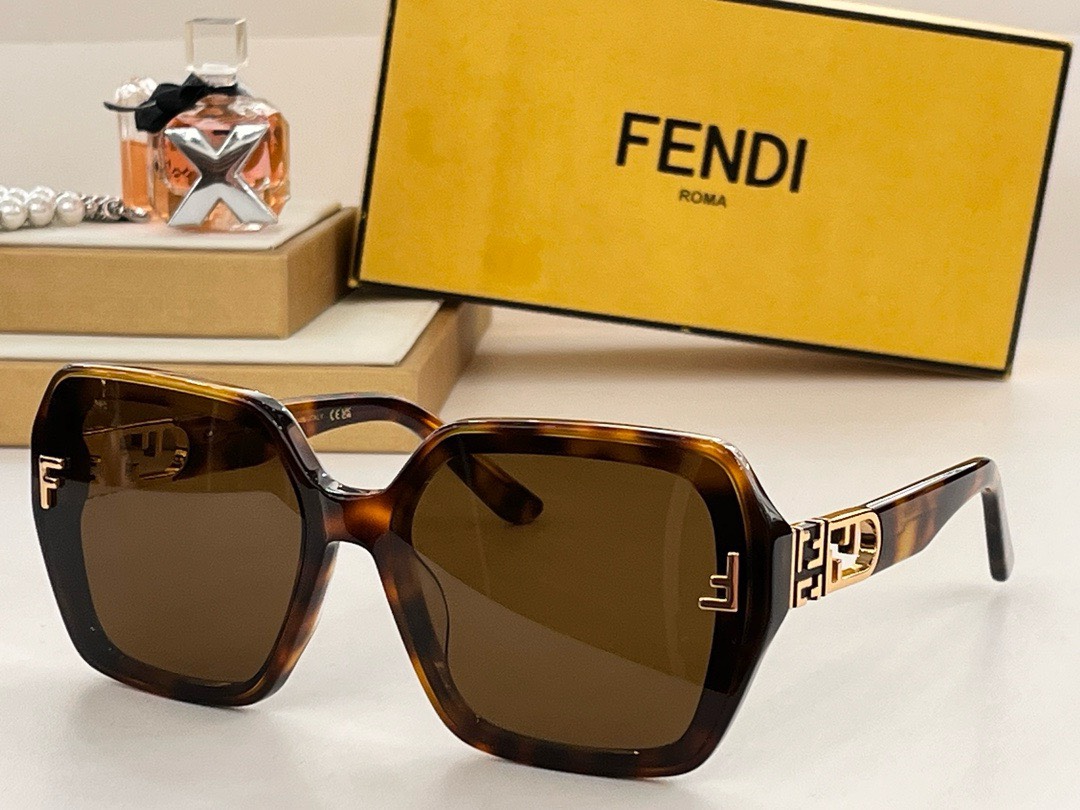 Bagsaaa F**di Sunglasses