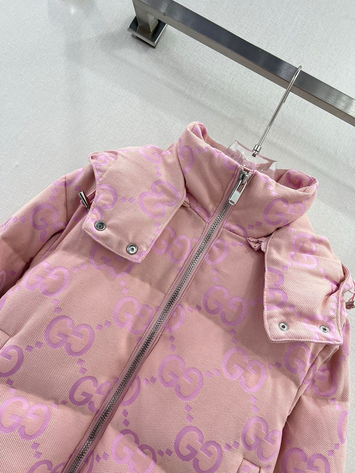 Bagsaaa Gvc*1 Down Jacket In Pink