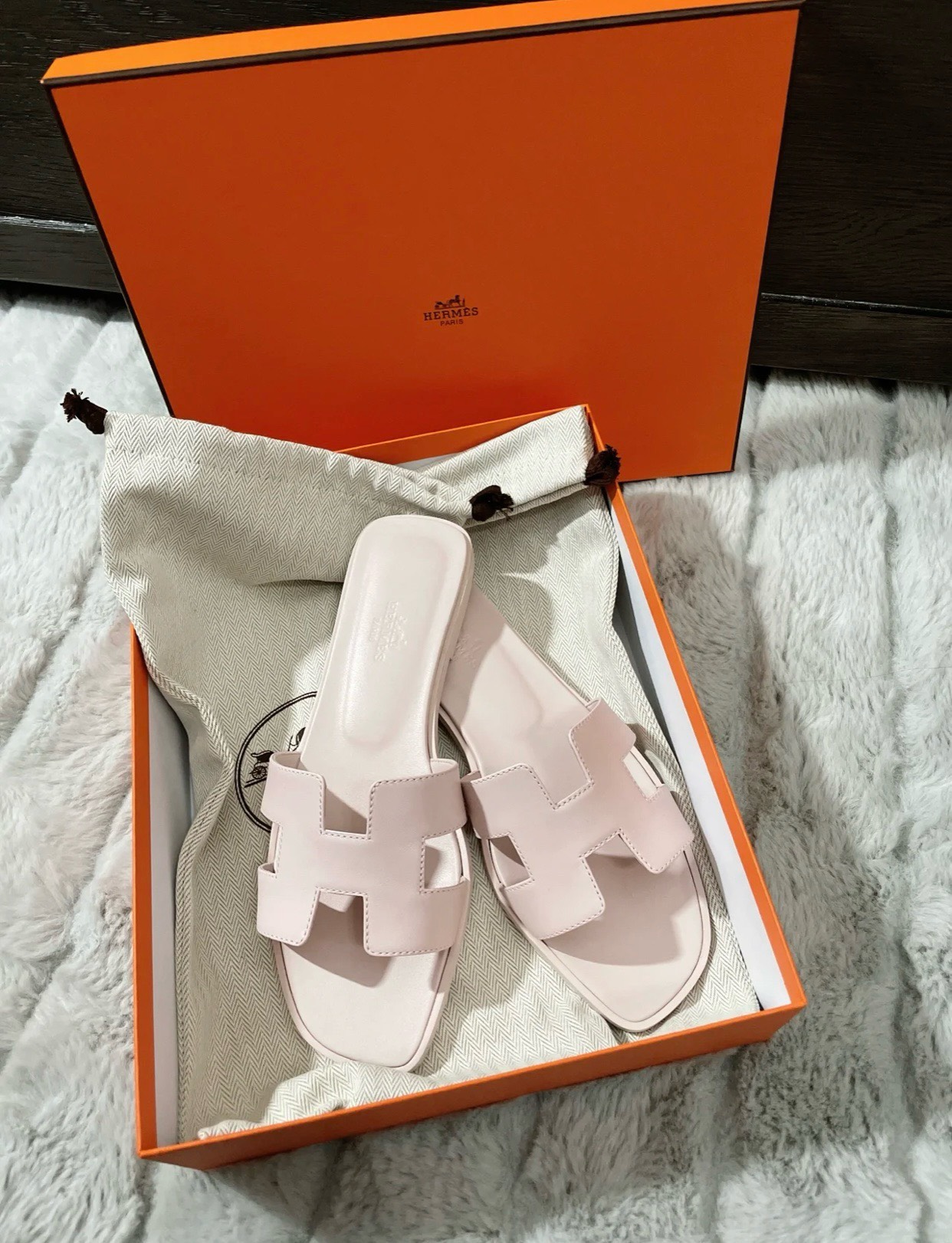 Bagsaaa H**me5 Oran Box calfskin pink