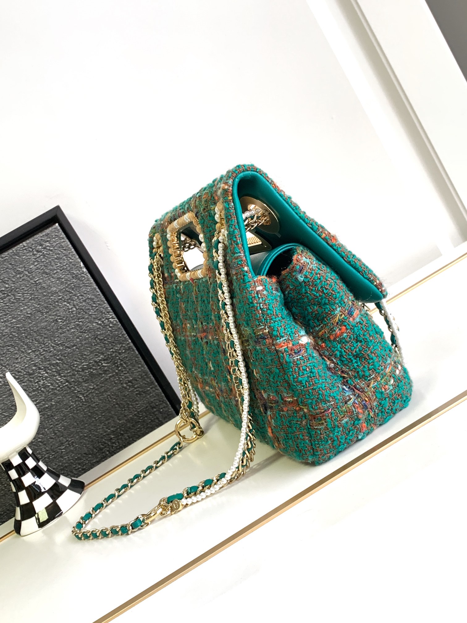 Bagsaaa Ch**el Large Flap Bag With Top Handle Green Wool And Silk Tweed - 29x19x9cm